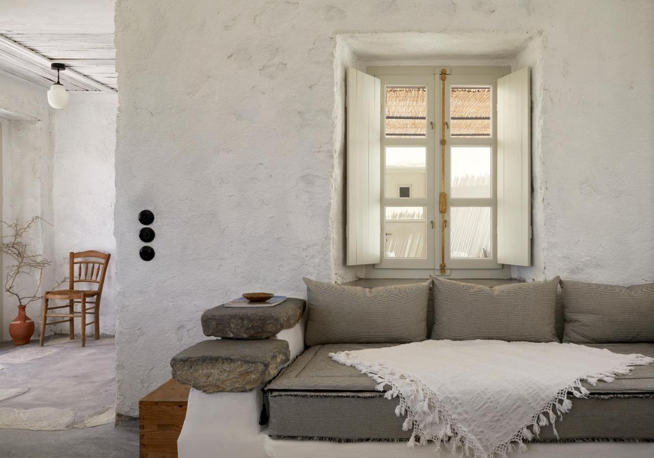 Santa Irini Retreat Hotel Thirasia Exterior photo